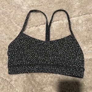 Lululemon Flow Y Nulu Sports Bra